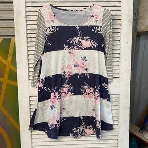 Navy / Grey / White/ Pink Floral Dress size Medium